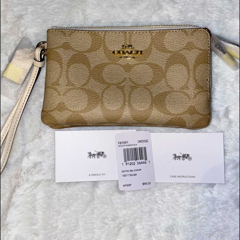 Coach wristlet, neutral colors, NWT